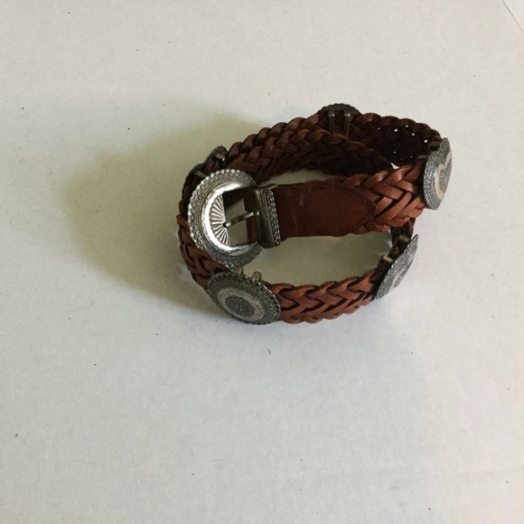 🟢BRIGHTON Brown Leather Silver Concho Belt Size S - Picture 4 of 7